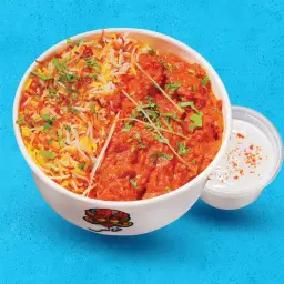 صَحن أرز برياني سادة دجاج تكا ماسالا